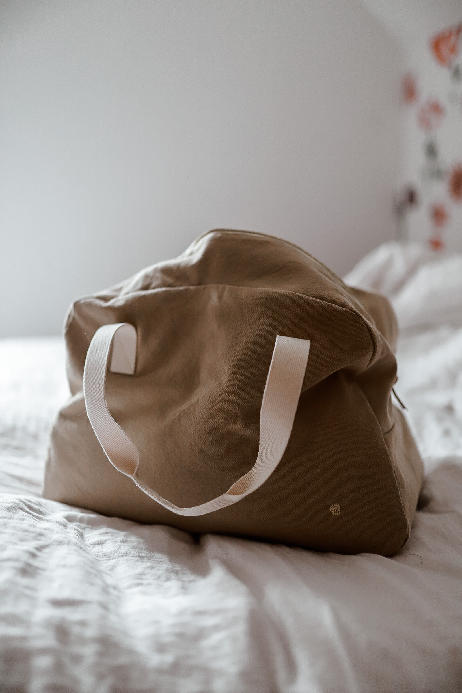 10 essentiels à glisser dans la valise de maternité – Élhée